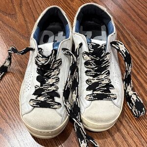 P448 White Sneakers with Black Patterned Laces